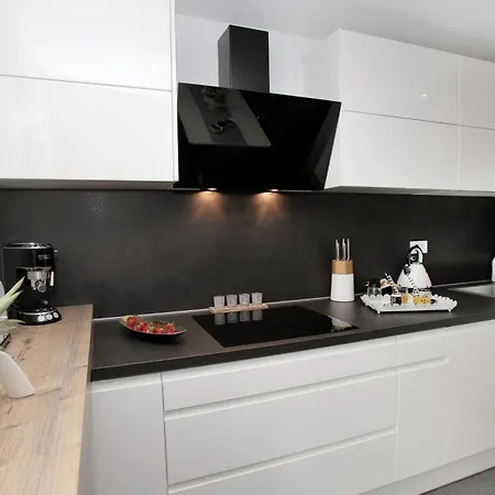 Luxury Ma&ro With Heated , Private Pool Apartment *