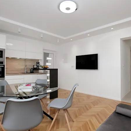 Apartment Luxury Ma&ro With Heated , Private Pool *