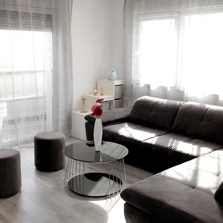 Luxury Ma&ro With Heated , Private Pool Apartment *