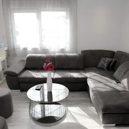 Luxury Ma&ro With Heated , Private Pool Apartment Kastela