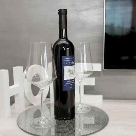 Luxury Ma&ro With Heated , Private Pool *