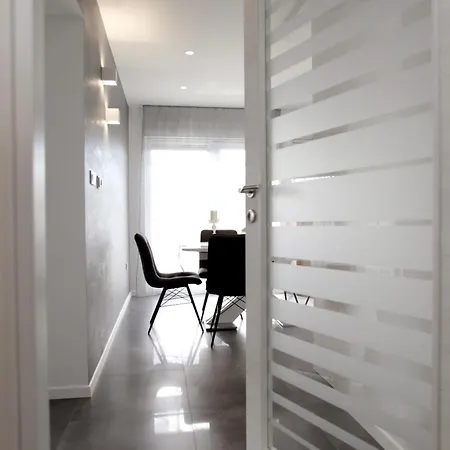 Luxury Ma&ro With Heated , Private Pool Apartment Kastela