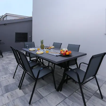 Luxury Ma&ro With Heated , Private Pool *