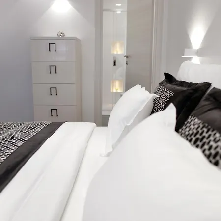 Luxury Ma&ro With Heated , Private Pool Kastela