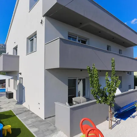 Luxury Ma&ro With Heated , Private Pool Apartment *