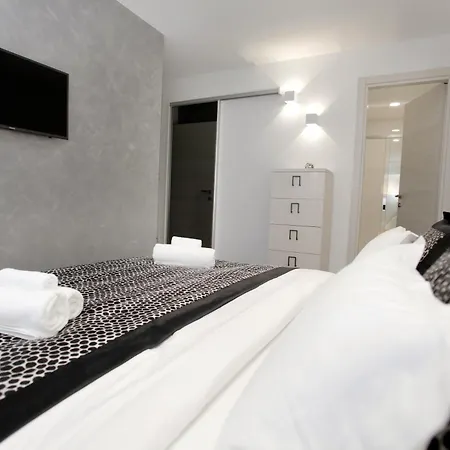 Apartment Luxury Ma&ro With Heated , Private Pool *