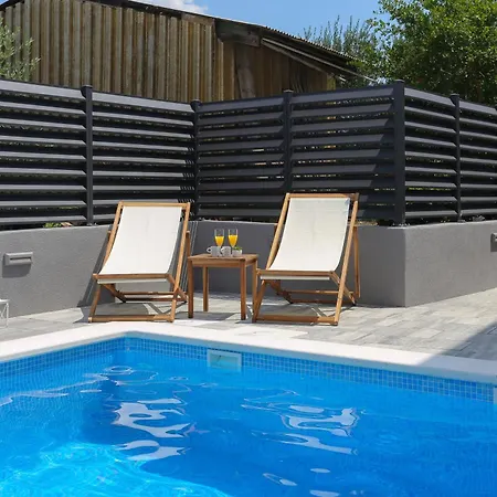 Apartment Luxury Ma&ro With Heated , Private Pool Kastela