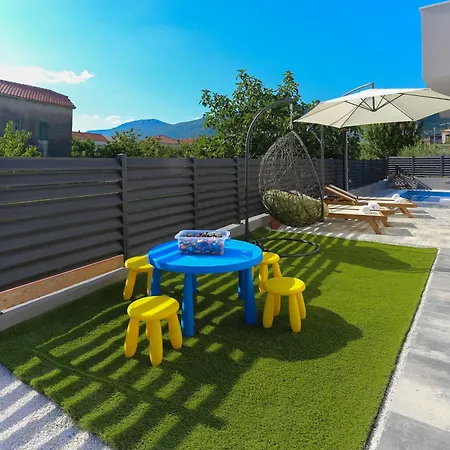 Luxury Ma&ro With Heated , Private Pool Kastela